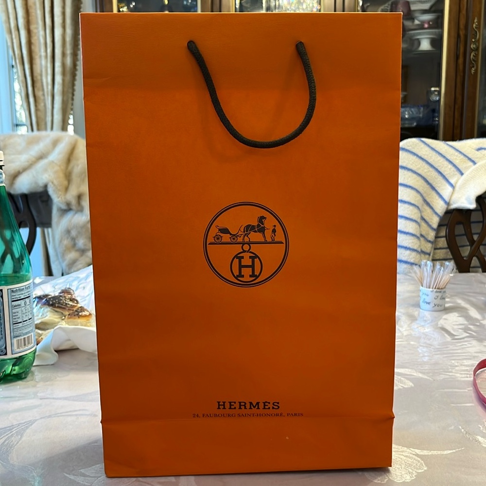 Iconic Or Mess Shopping Tote